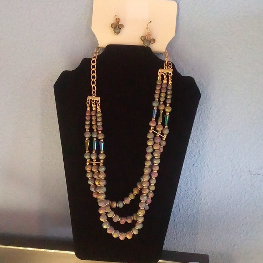 Earrings and necklace set.